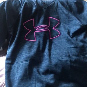 Under armour sweatshirt